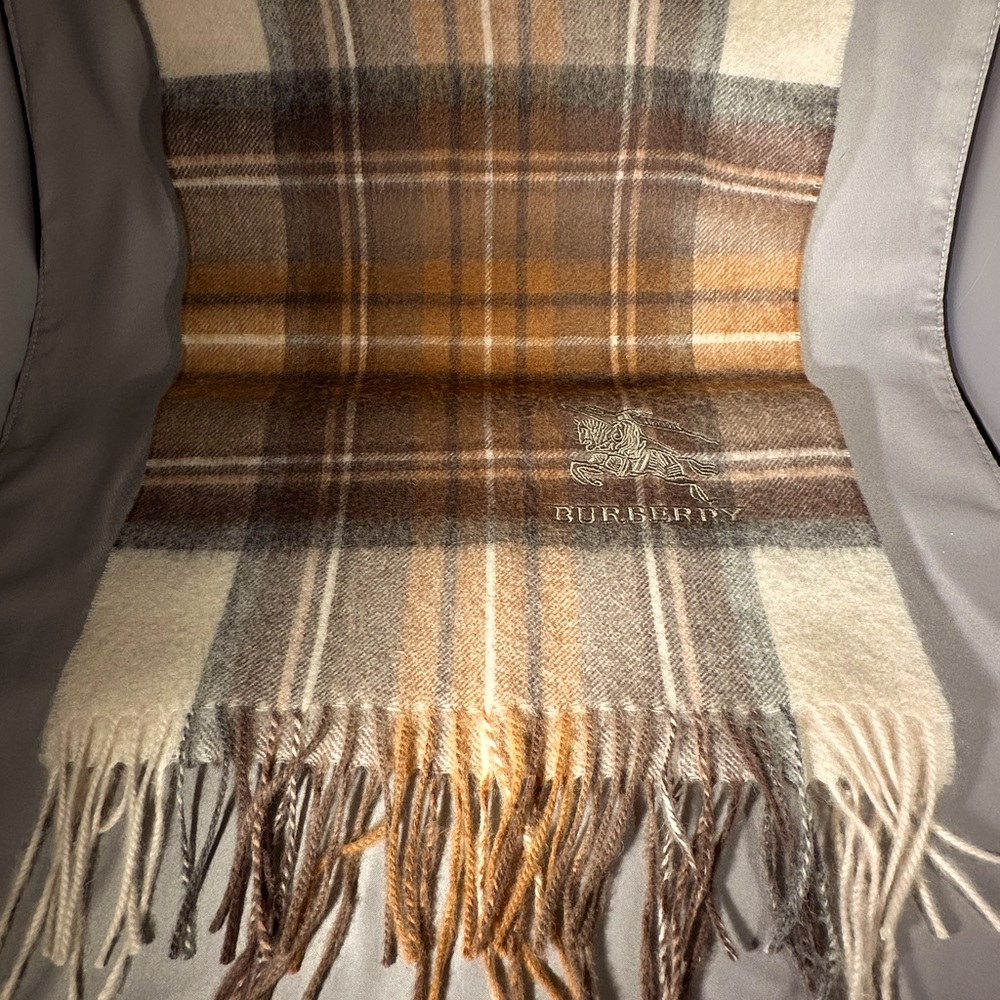 Genuine Burberry England Cashmere Scarf New in Box
